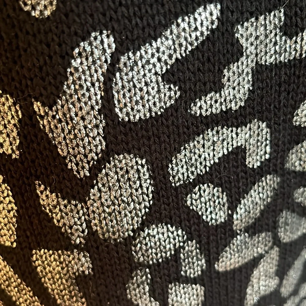 Jodifl Oversized Metallic Leopard Sweater Top - Picture 6 of 8